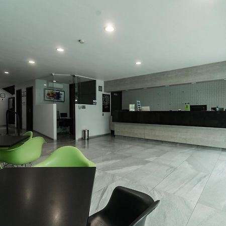 Hotel Lemon Green -Zona Expo Frente Al Centro De Convenciones Guadalajara Eksteriør billede