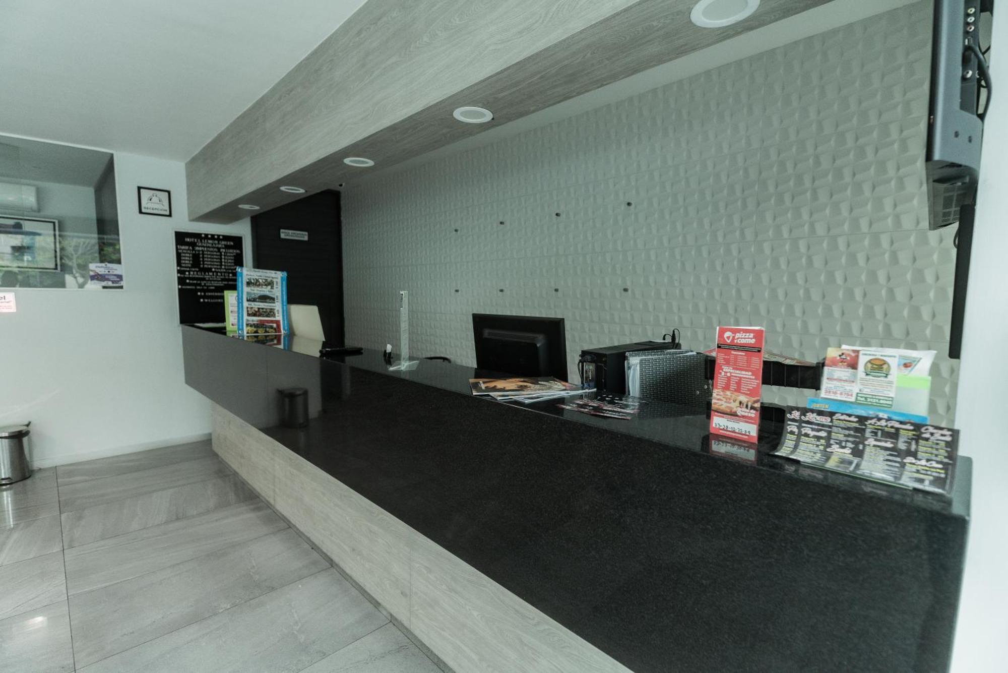 Hotel Lemon Green -Zona Expo Frente Al Centro De Convenciones Guadalajara Eksteriør billede