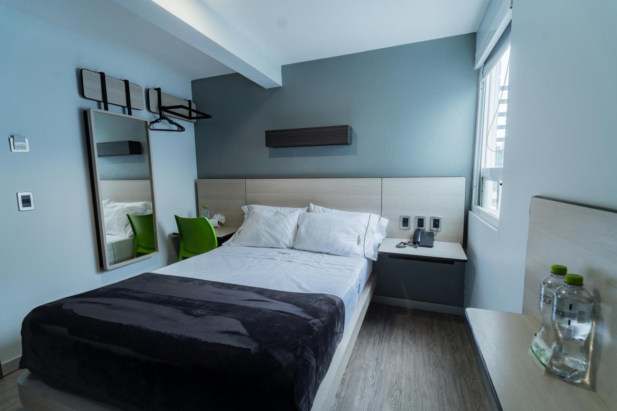Hotel Lemon Green -Zona Expo Frente Al Centro De Convenciones Guadalajara Eksteriør billede