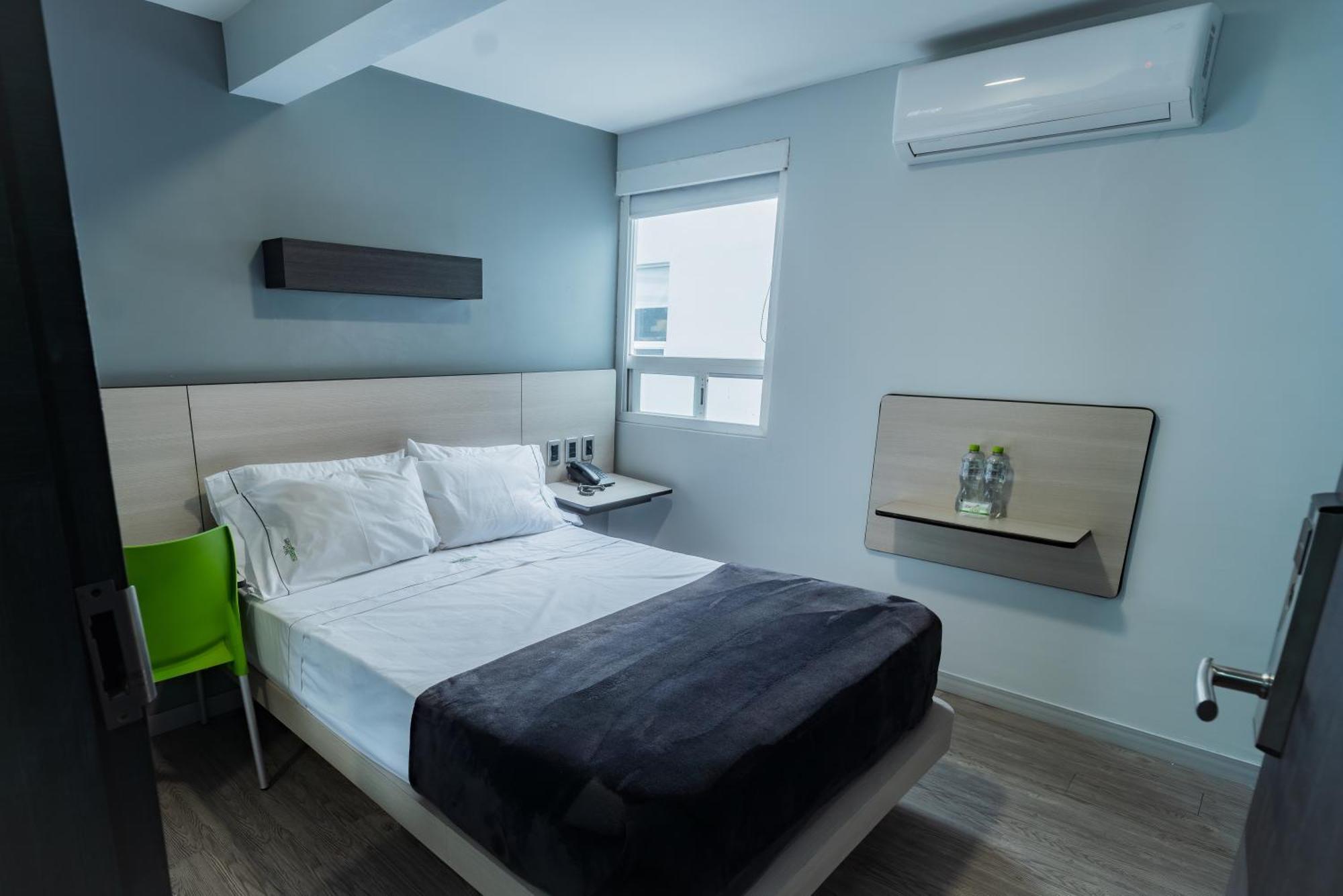 Hotel Lemon Green -Zona Expo Frente Al Centro De Convenciones Guadalajara Eksteriør billede