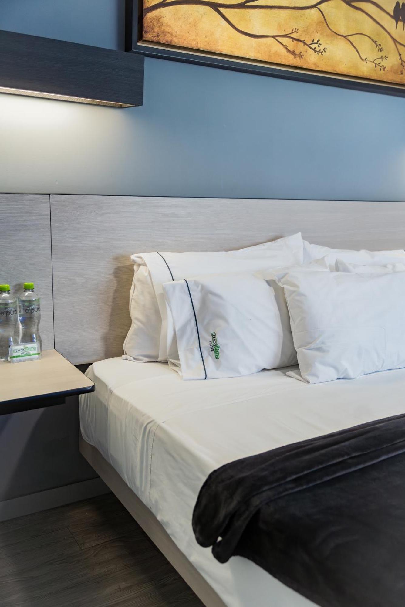 Hotel Lemon Green -Zona Expo Frente Al Centro De Convenciones Guadalajara Eksteriør billede